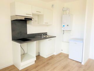  Appartement à louer 2 pièces 42 m²