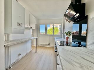  Appartement � vendre 5 pi�ces 80 m�