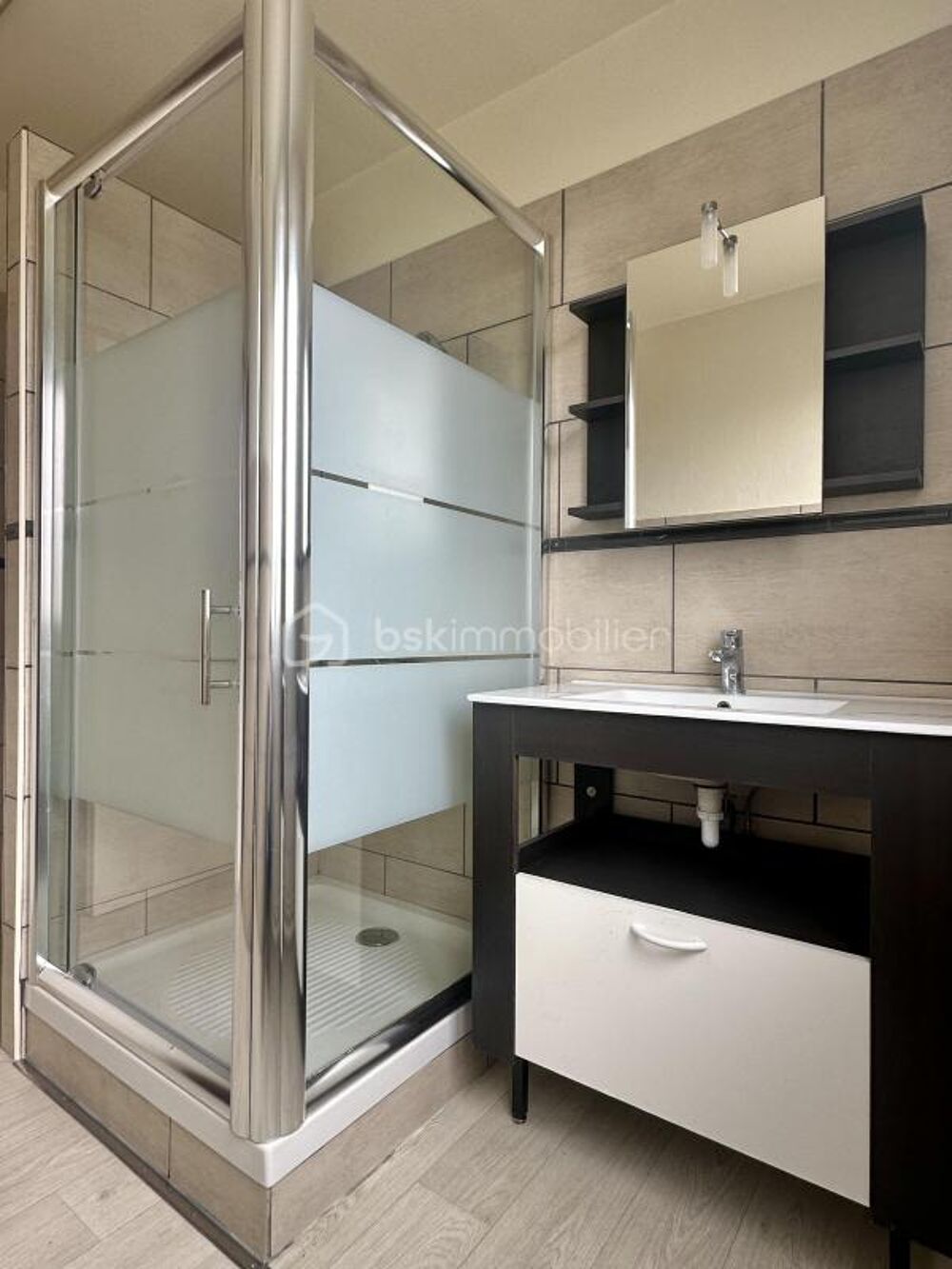 Location Appartement Studio au 1er Sens