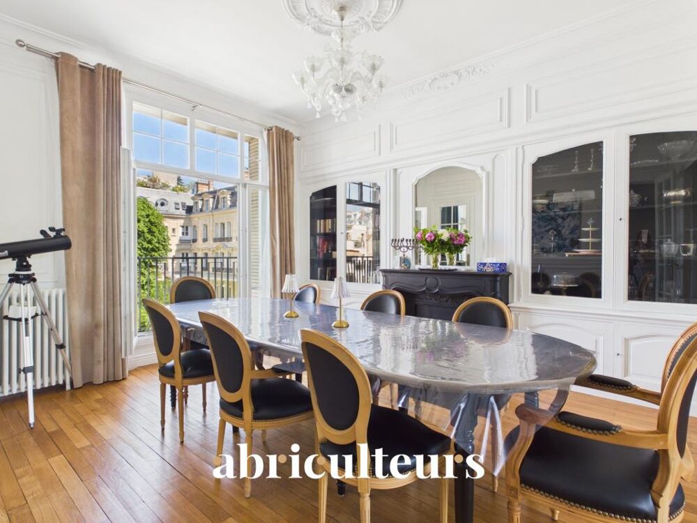 Appartement familial - 189 m² - 7 pièces - Charme de l'ancien en vente à Saint-Mandé (94160)