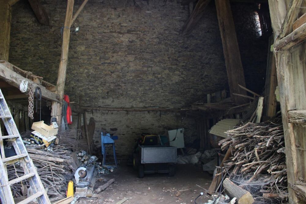 Grange en zone constructible et terrain