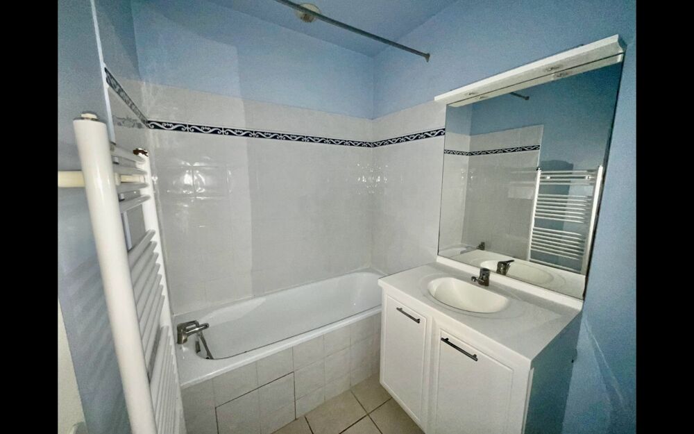 Appartement à vendre 3 pièces VILLEFRANCHE SUR SAONE (69)