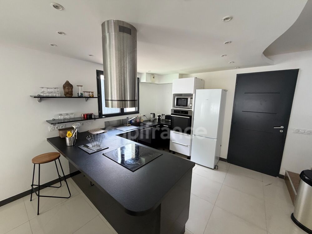 Vente Maison Maison à vendre 4 pièces SAINT AYGULF (83), piscine, jacuzzi,2 terrasses, jardin Saint aygulf