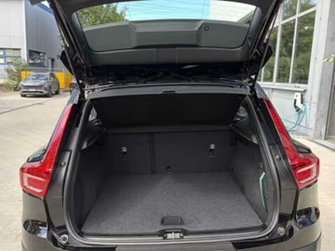 XC40 T2 Momentum Core 2022 occasion 33000 Bordeaux