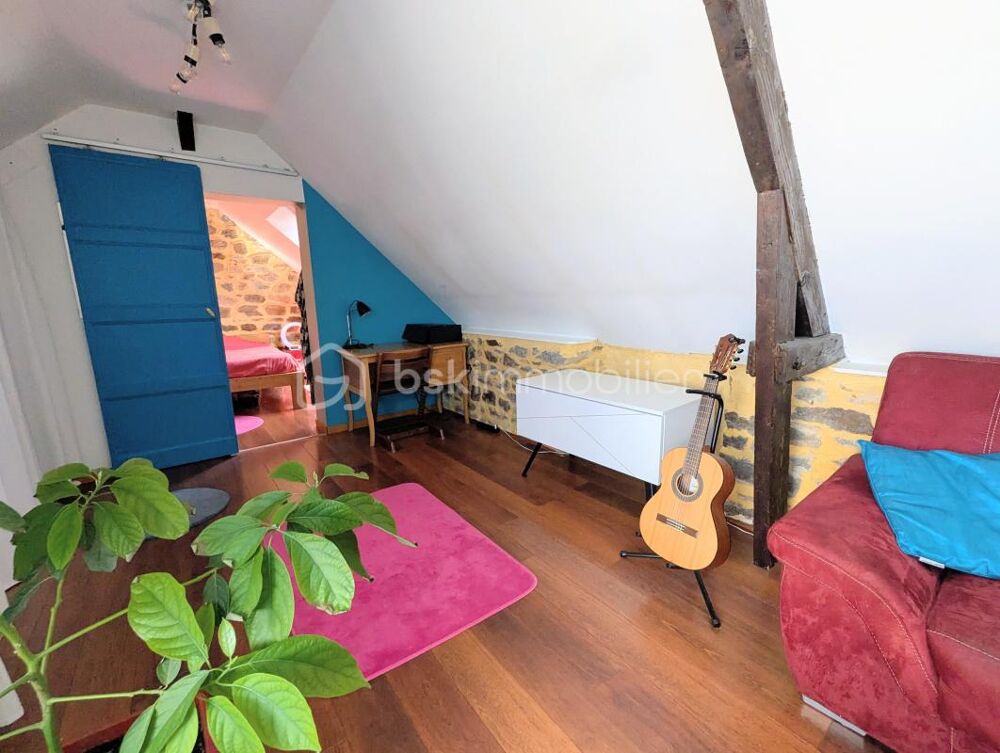 Vente Maison Maison située en centre ville de FOUGERES 35300 Fougeres