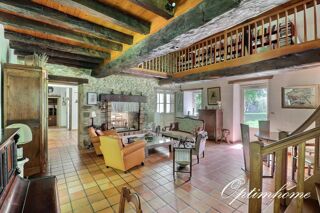  Propriété/château à vendre 8 pièces 250 m²