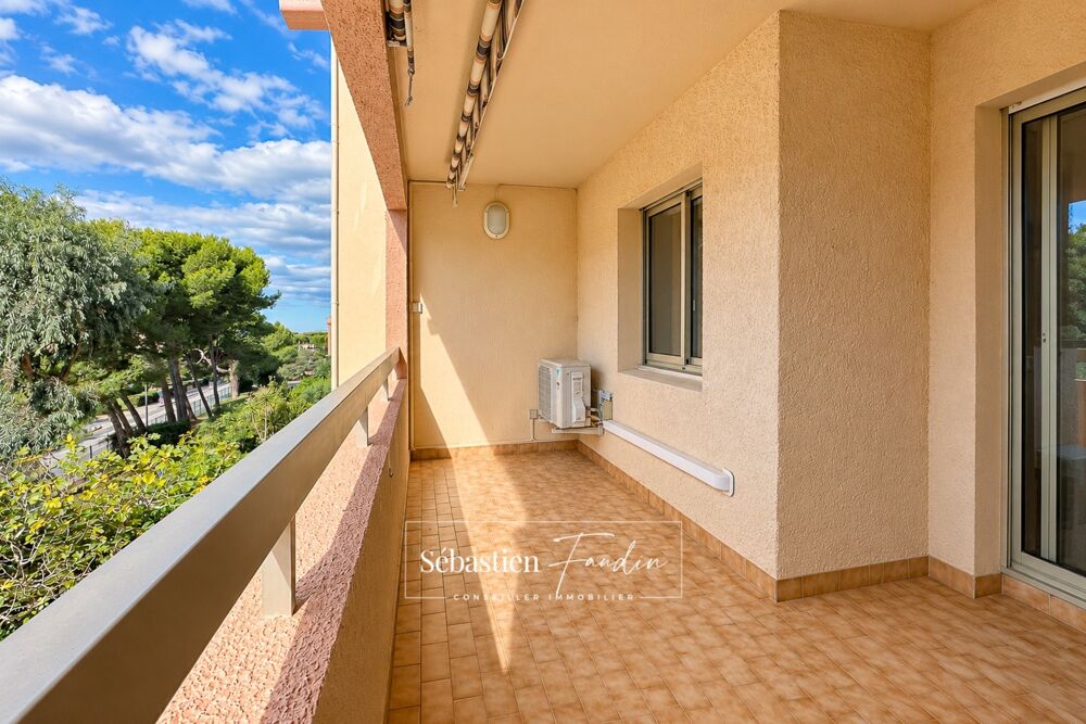Vente Appartement Appartement à vendre 1 pièce Six-Fours-les-Plages (83) - terrasse 11 m² exposée sud - coin nuit - domaine de La Coudoulière - pi Six fours les plages