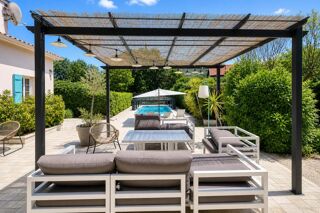  Maison à vendre 12 pièces 304 m²