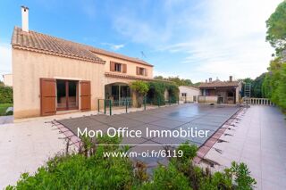  Villa  vendre 7 pices 220 m