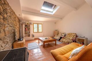  Propriété/château à vendre 4 pièces 85 m²