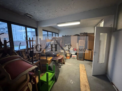   ENTREPÔT-BUREAUX DE 320M2 ET 452M2 DE TERRAIN À VENDRE SUR ARCUEUIL ! 