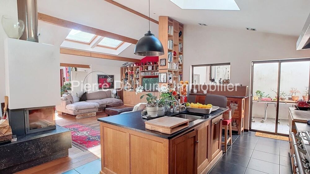 Maison de plain pied atypique de 205 m2 habitable avec patio