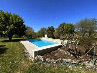  Maison à vendre 8 pièces 205 m²