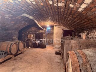 Vente Maison Maison à vendre 4 pièces CHITRY  (89) maison de vigneron.   dépendance     Cave Voûté Chitry