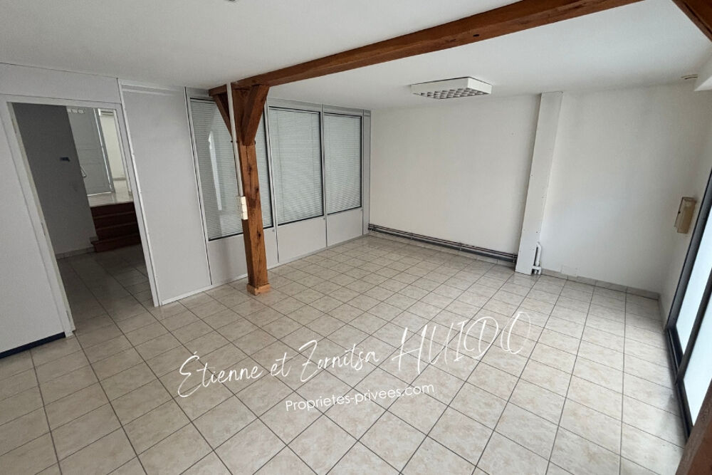 Vente Immeuble Baisse de prix ? Immeuble de rapport en centre-ville d'Issoudun 7 pièce(s) 146 m2 Issoudun