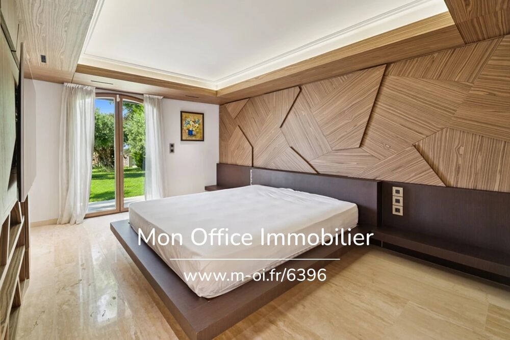 à vendre  Propriété/château Grimaud (83310)