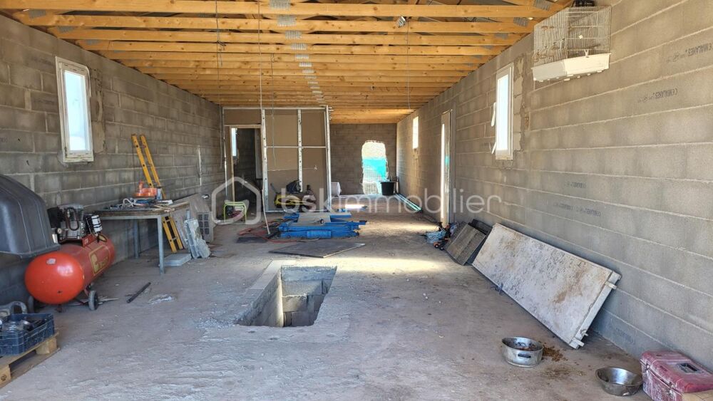 Vente Terrain Terrain agricole de 2730 m² avec remise Paulhan