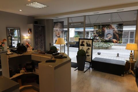   SALON DE COIFFURE A VENDRE A ROCHEFORT (17) 