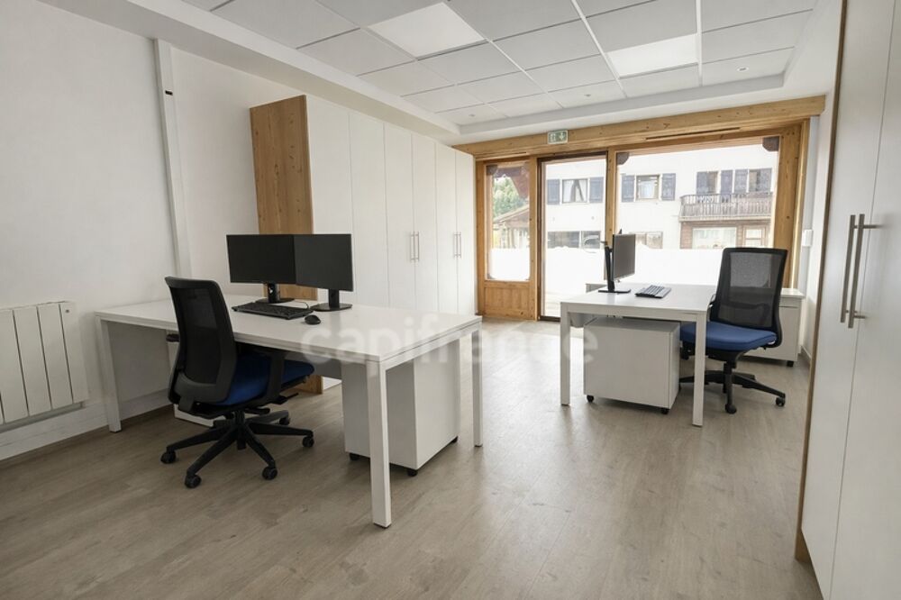   A Vendre : Local pour activité professionnelle ou bureaux au coeur du Grand Bornand - Emplacement stratégique dans une station d Le grand bornand