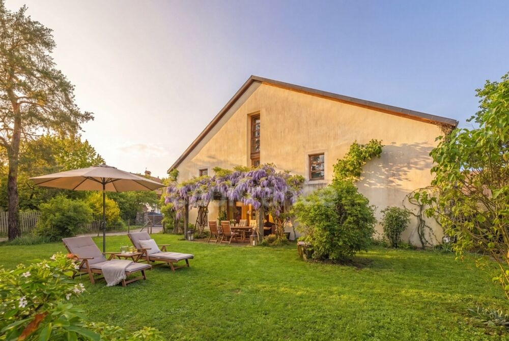Maison à vendre 8 pièces SAINT GENIS POUILLY (01)