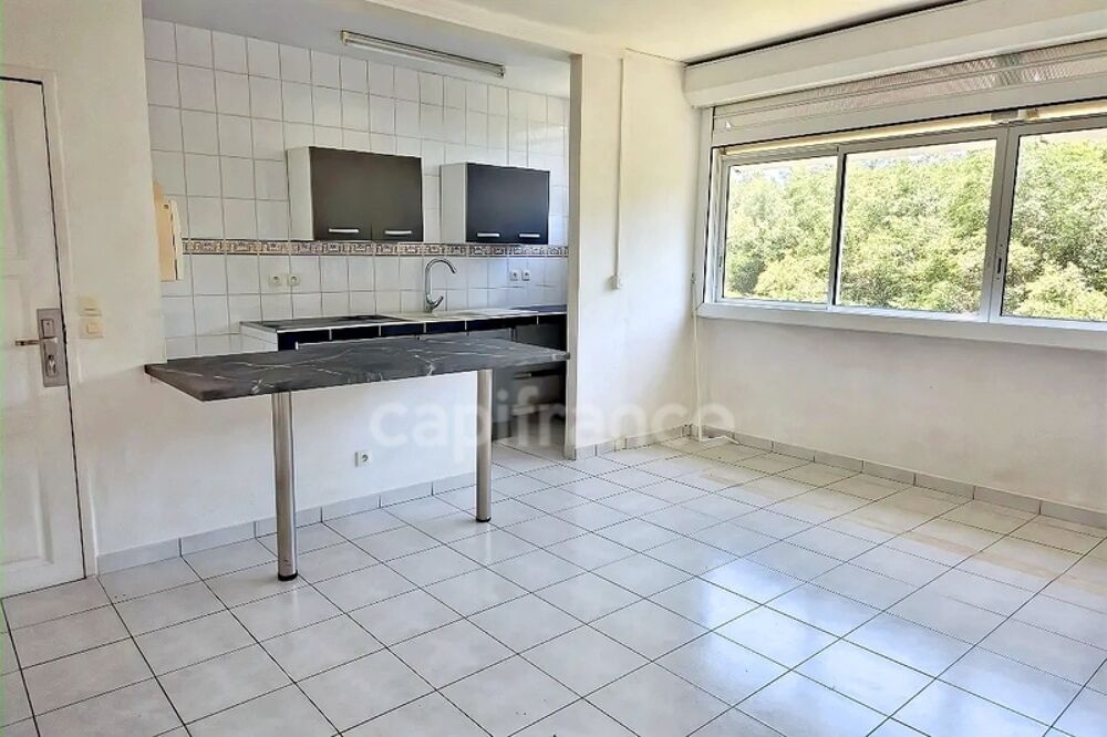 Appartement T2 lumineux au calme  Centre-ville de Cayenne