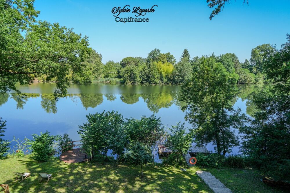 Vente Propriété/Château Propriete à vendre 14 pièces SAINTE LIVRADE SUR LOT (47)Sainte-Livrade-sur-Lot – Propriété de caractère à projets multiples en b Sainte livrade sur lot