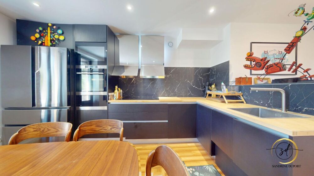 Vente Maison Maison r�nov�e R+2 de 118m2  comprenant  T2 + duplex T3  sans vis a vis Castelnaudary