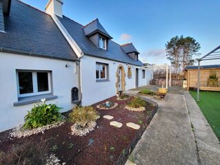  Maison � vendre 15 + pi�ces 330 m�