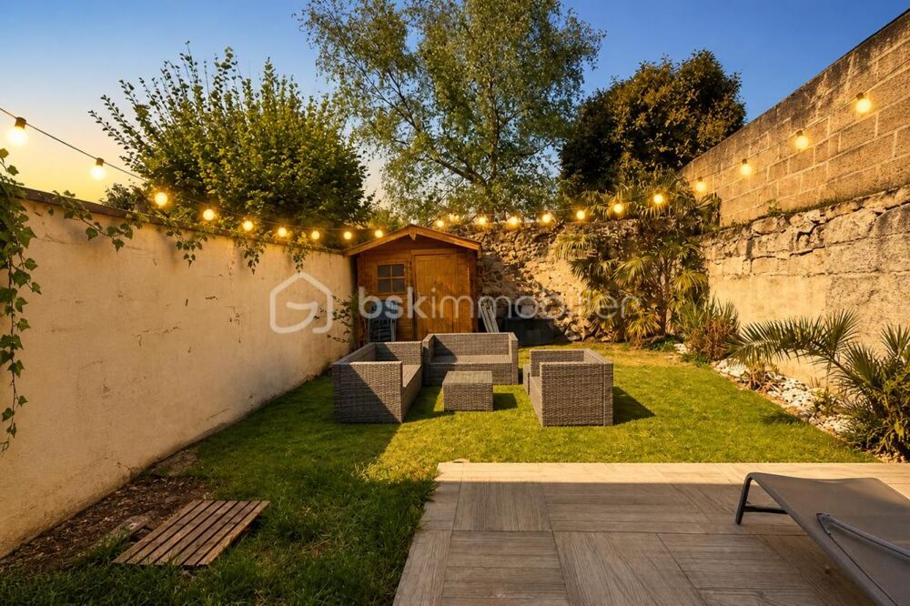 *** Nouveauté : En plein coeur de la ville de Sens, coup de coeur assuré pour cette jolie Maison du XIXème siècle avec son jardin