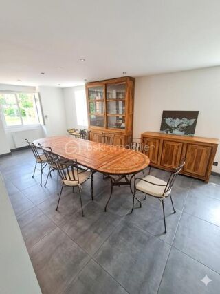  Propriété/château à vendre 8 pièces 218 m²