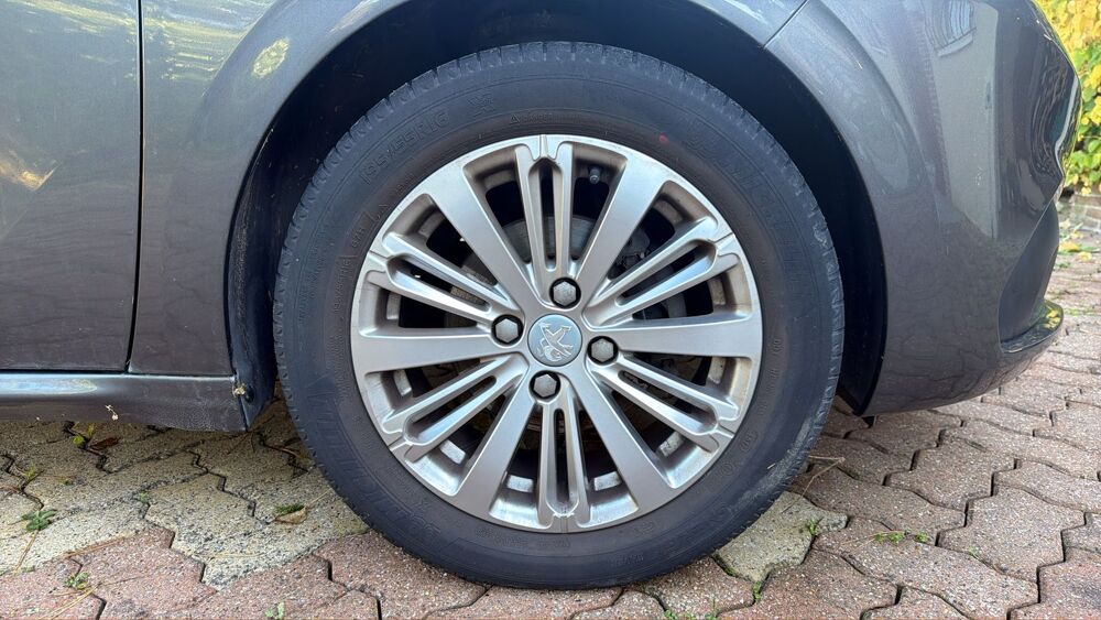 208 1.2 PureTech 82 Allure 2018 occasion 59660 Merville