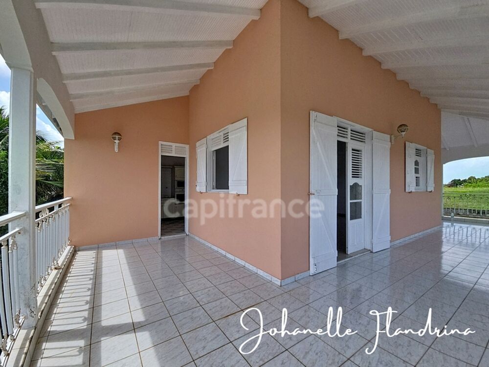 Vente Maison Maison avec vue dégagée, 3 chambres + mezzanine, possibilité de bas de villa - 3 000 m² de terrain Sainte anne