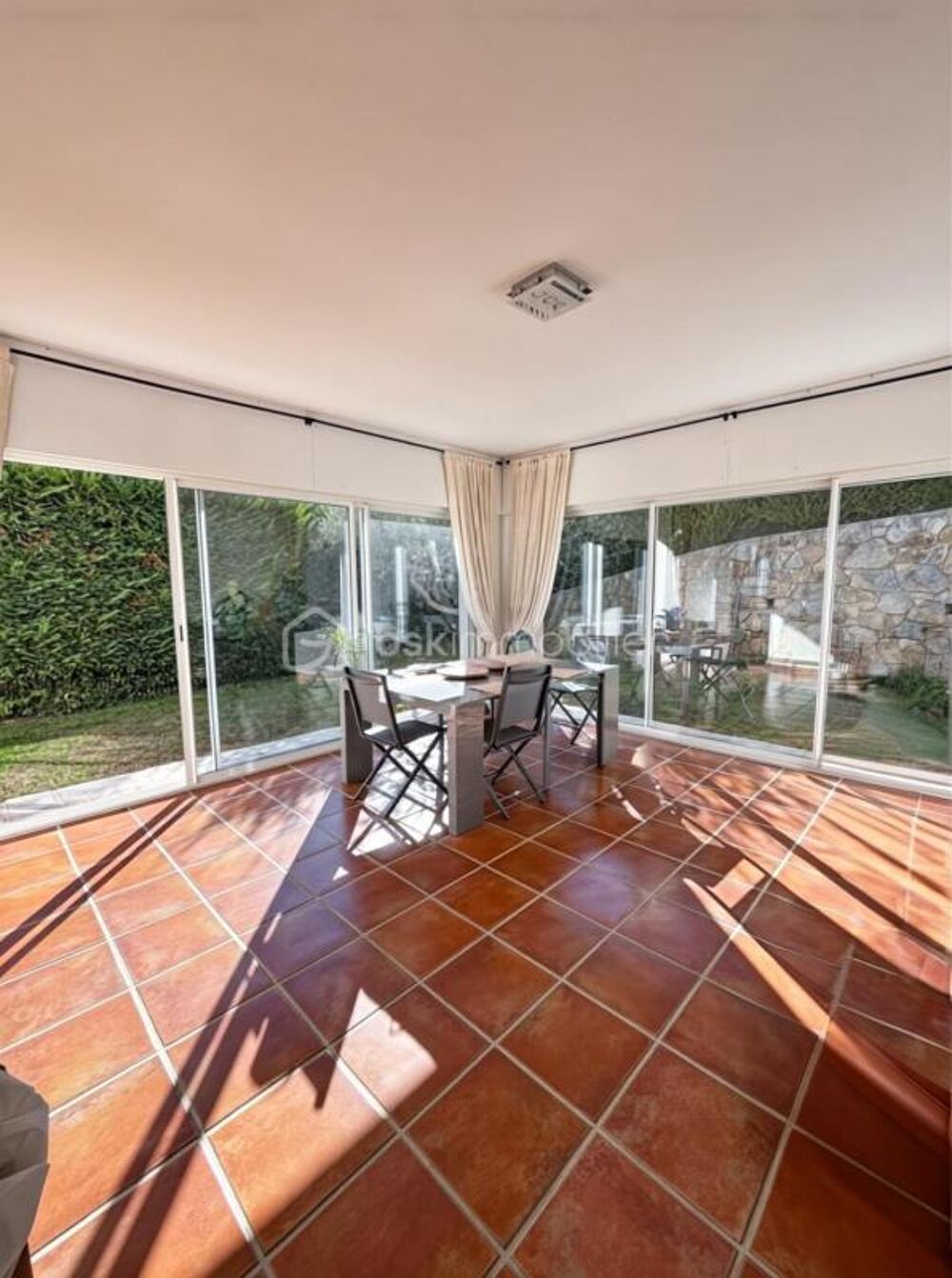 Vente Maison Bastide d'exception 12 pièces de 433 m² – Volumes et potentiel Draguignan