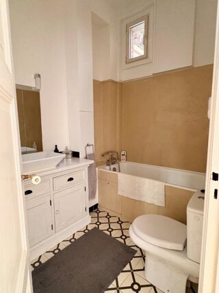  Appartement à louer 3 pièces 60 m²