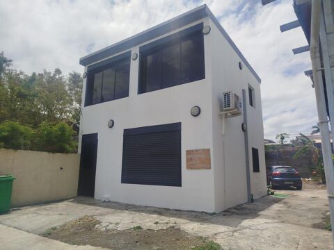 St Pierre - Baster - Local professionnel de 32 m&sup2; &agrave; louer 800 97410 Saint pierre