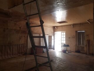  Immeuble à vendre 3 pièces 145 m²