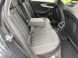 A4 V (3) 30 TDI 136 7CV BUSINESS LINE S tronic 2022 occasion 55800 Contrisson