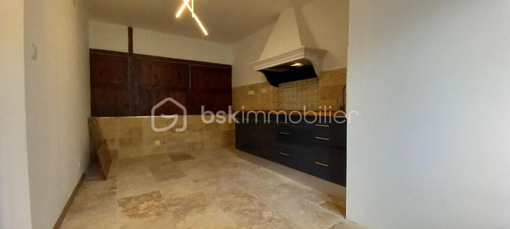 Maison de charme avec cour de 213 m²