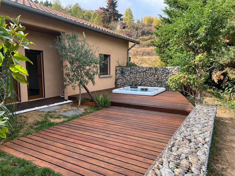 Vente Maison CHAMELET Villa 6 pièces 154 m2 avec jardin 3139m2 au calme avec vue Chamelet