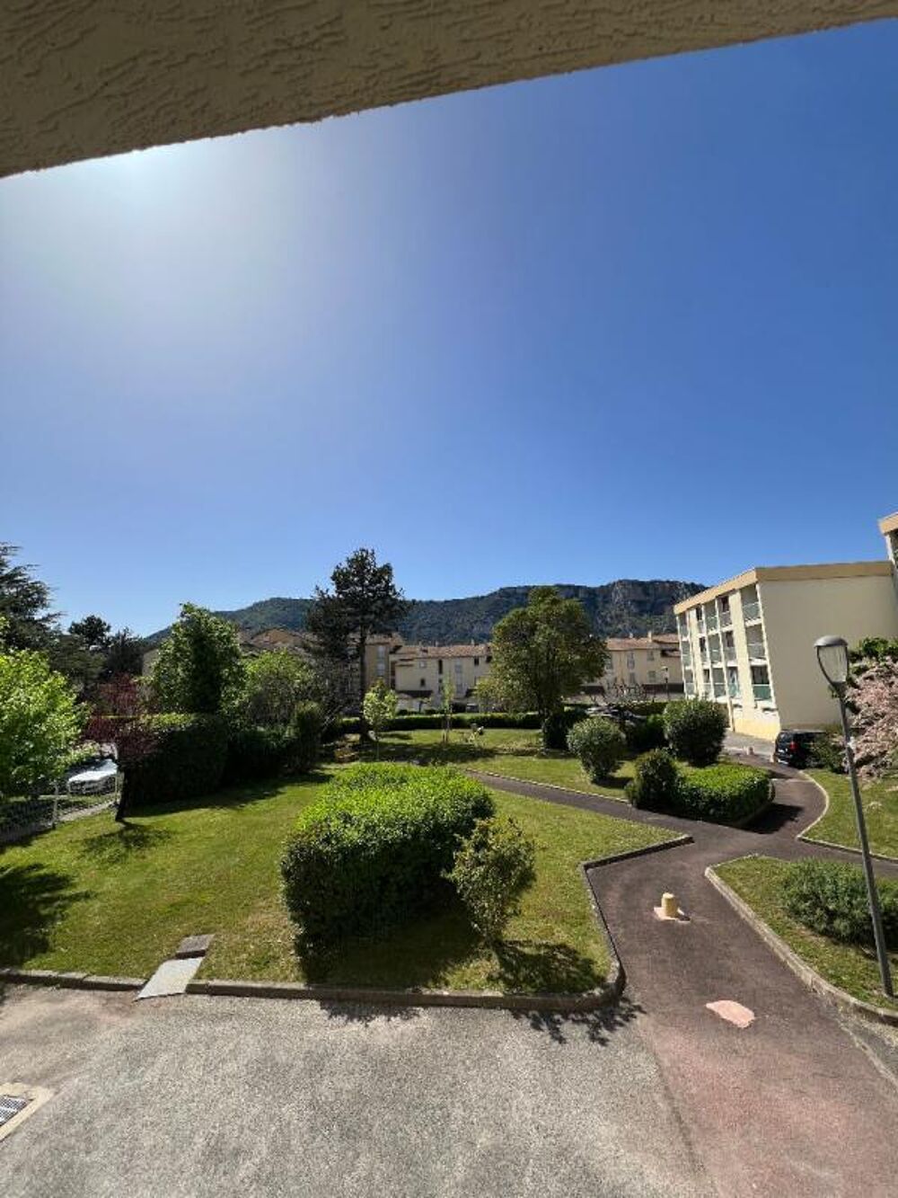 Appartement Guilherand Granges 5 pièce(s) 93 m2, garage, cave