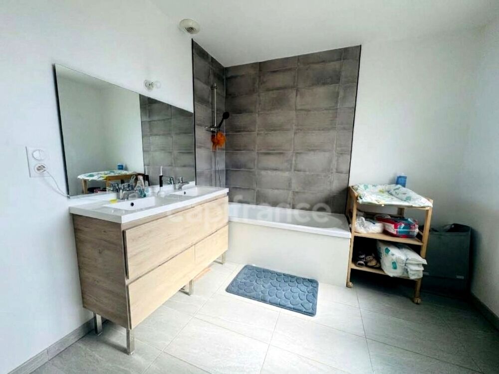 Vente Maison MESQUER - MAISON RÉCENTE A VENDRE - PLAGES, ÉCOLE ET COMMERCES À VÉLO - 4 CHAMBRES - GARAGE Mesquer