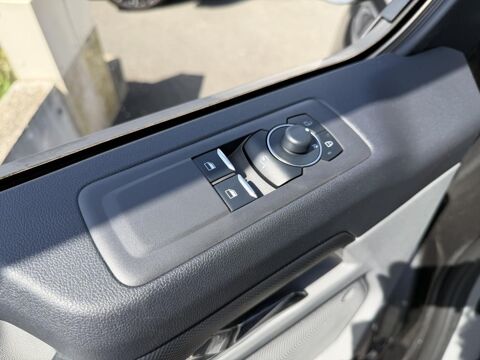Transit Custom Fourgon II (2) 320 L2 2.5 DURATEC 232 PHEV CVT SPORT 2026 occasion 35690 Acign&eacute;
