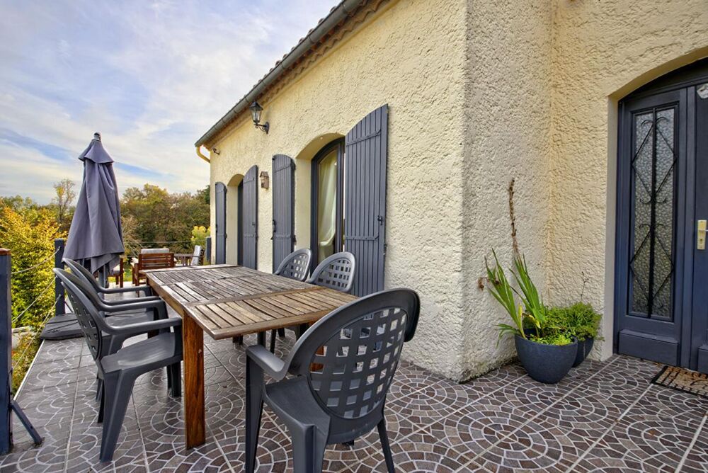 Maison lumineuse de 191 m² - Confort, calme et potentiel à Fargues-Saint-Hilaire