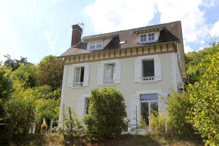  Propriété/château à vendre 7 pièces 218 m²