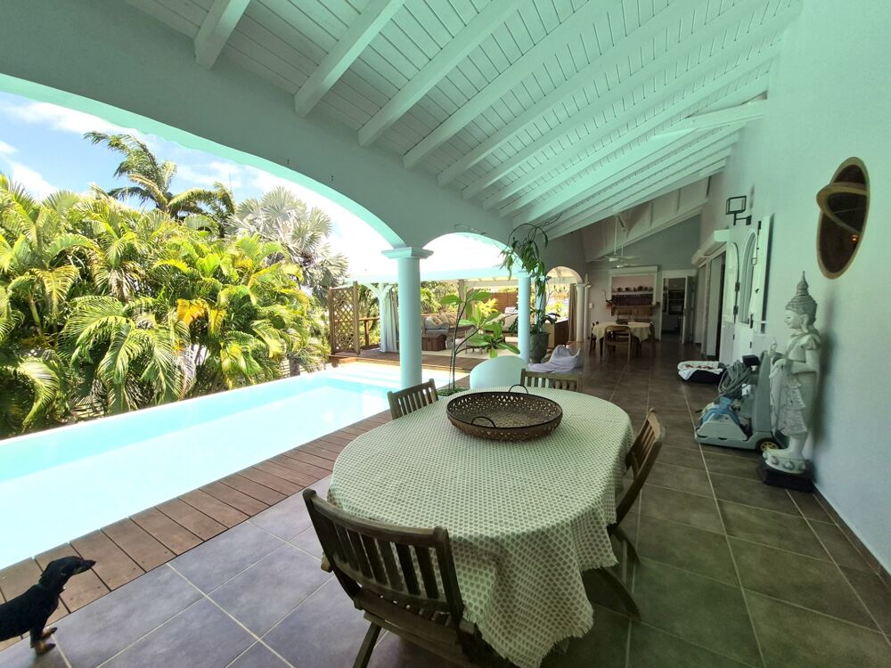 Vente Villa Superbe villa ambiance balinaise avec piscine garage en sous-sol et atelier Saint francois