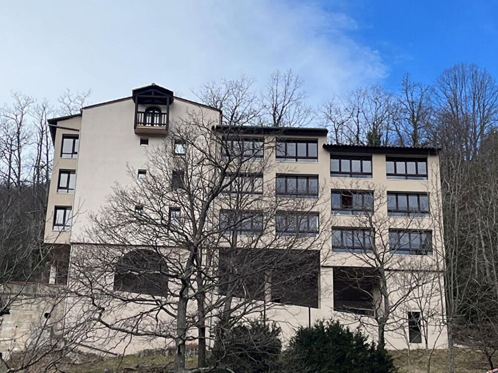 Charmant T2 de 41 m2 à Prats De Mollo La Preste proche cure, idéal investissement locatif