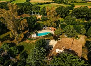  Maison à vendre 8 pièces 235 m²