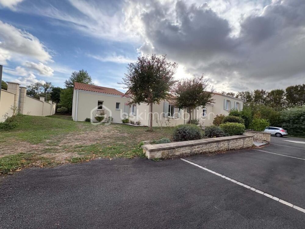 Vente Maison COUP DE CŒUR – MAISON 170 m² – TERRAIN ARBORÉ 2 000 m² – 328 000 € Melle