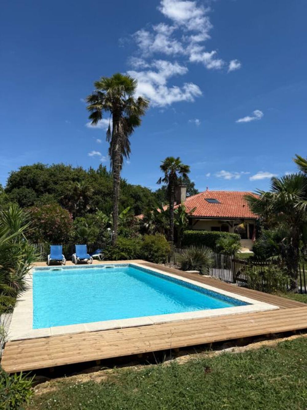 Maison Eugenie Les Bains 14 pièce(s) 300 m2
