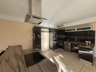  Villa  vendre 5 pices 176 m